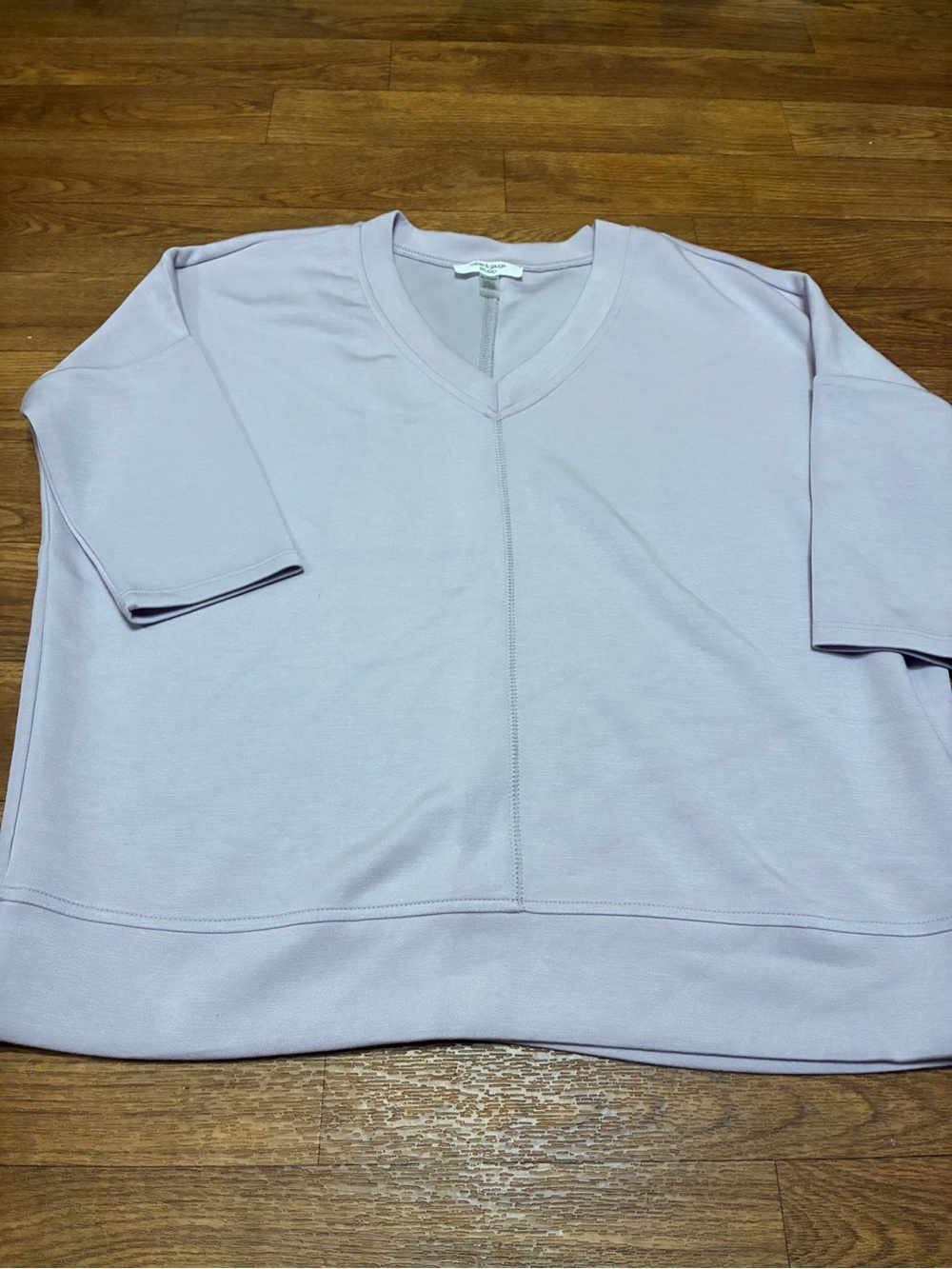 Women’s Light Lavender V-Neck Oversized Boxy Top Size XS